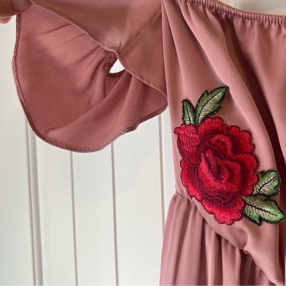 Everly Romper Sleeveless with Flowers in Dusty Pink Size S - Picture 3 of 12